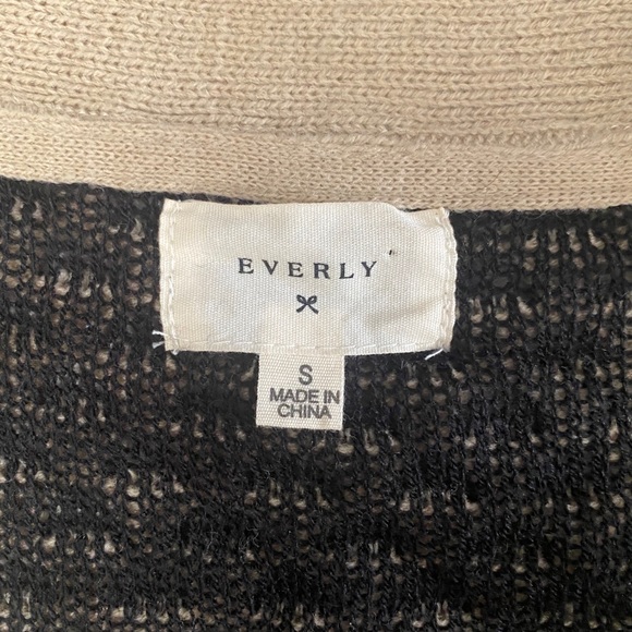 Everly sweater - Picture 2 of 2